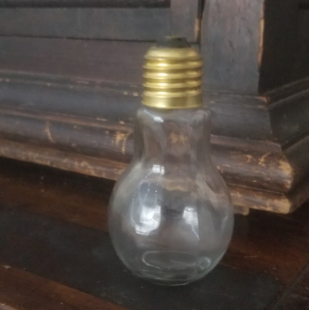 Glass lightbulb decor!